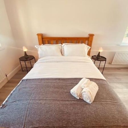 Valley Lodge 3 Bedroom Retreat In Craigantlet Hills Belfast Bagian luar foto