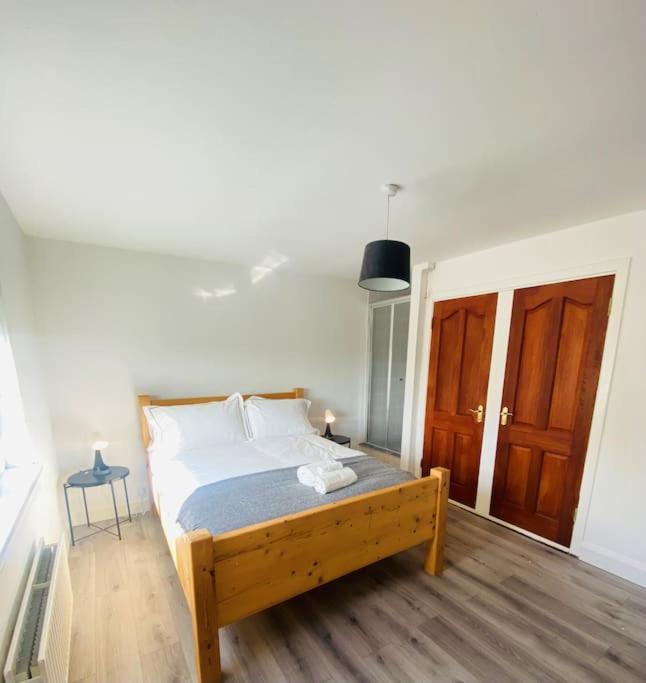 Valley Lodge 3 Bedroom Retreat In Craigantlet Hills Belfast Bagian luar foto
