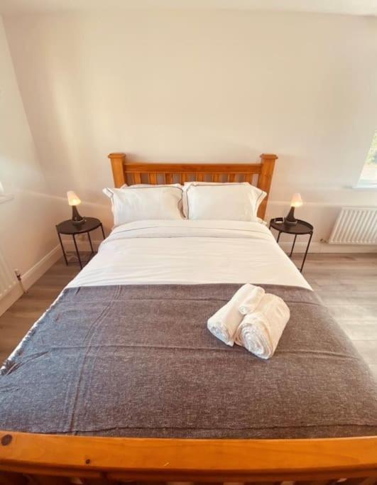 Valley Lodge 3 Bedroom Retreat In Craigantlet Hills Belfast Bagian luar foto