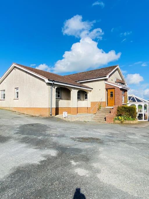 Valley Lodge 3 Bedroom Retreat In Craigantlet Hills Belfast Bagian luar foto